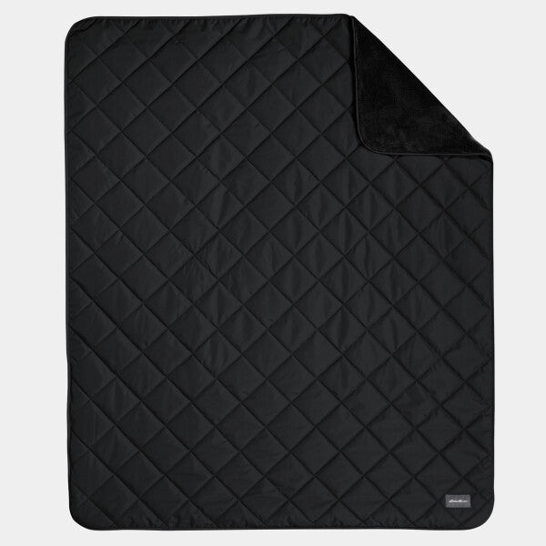 QUILTED INSULATED FLEECE BLANKET